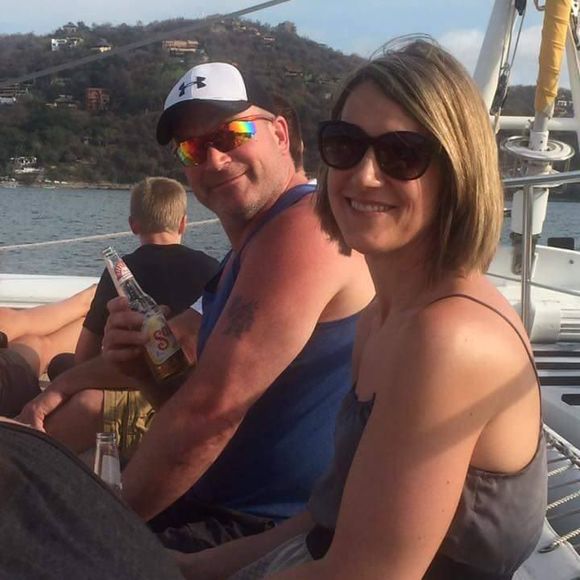 Meet your Posher, Jennifer - Picture 1 of 1